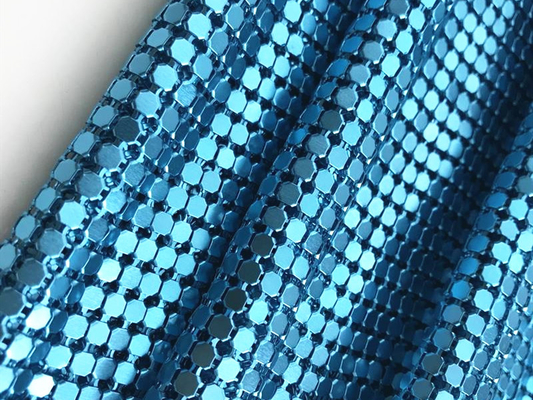 Parlak Mavi Alüminyum Oem Metal Payet Örgü Zincir Posta Kumaş Metalik Payet Masa Örtüsü
